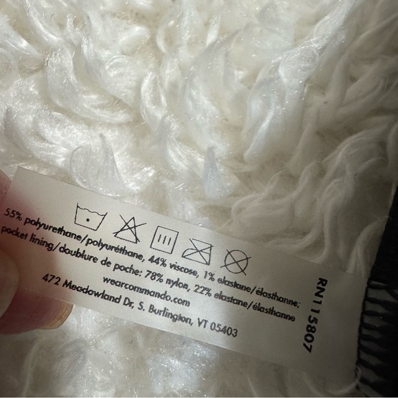 Commando Faux Leather Joggers Womens XL Black Elastic Waist Capsule Edgy 30” - Picture 11 of 11